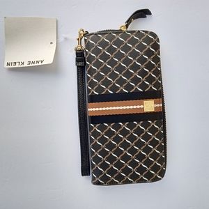 Anne klain wallets